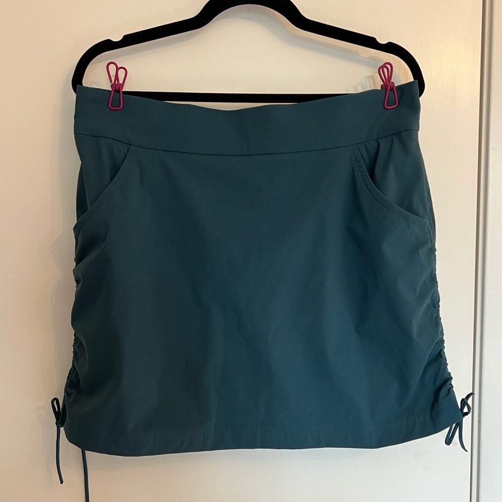 Columbia skort
